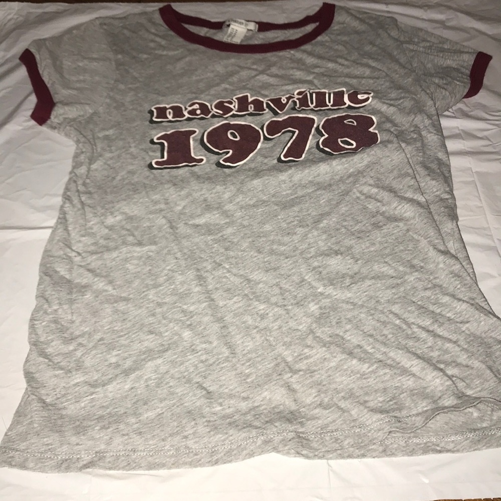 Forever 21 t-shirt